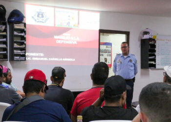 Brinda tránsito municipal curso sobre cultura vial a negocios