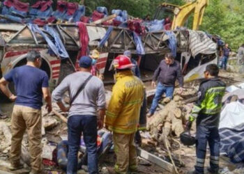 Tras fatal accidente en Oaxaca, gobierno brinda ataúdes, empresa no se disculpó