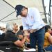 Entrega Toño Astiazarán 106 títulos de propiedad a residentes de Miguel Alemán