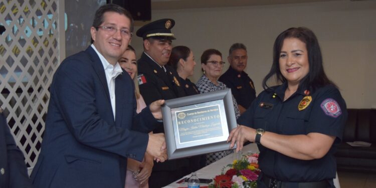 Bomberos, un orgullo de Navojoa: Elías Retes