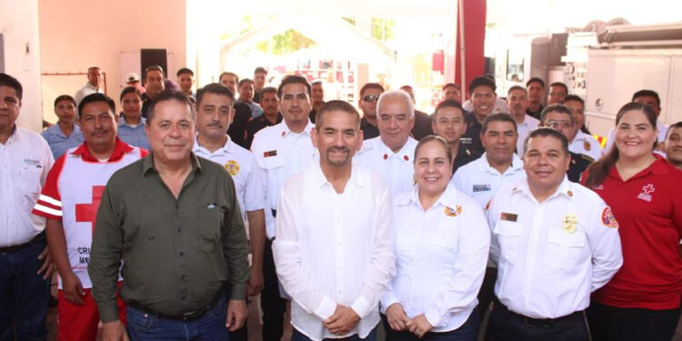 CELEBRAN DÍA DEL BOMBERO.