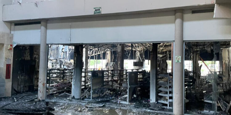 No se registran lesionados de gravedad ni fallecidos producto de incendio en centro comercial en Hermosillo