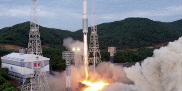 Corea del Norte planea lanzar un satélite en los próximos días; EU exhorta a cancelarlo