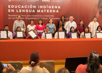 En un hecho histórico, entrega Gobierno de Sonora nombramientos definitivos a docentes de cuatro pueblos originarios.