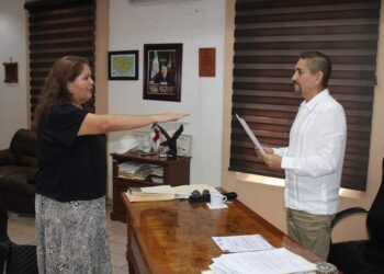 Martina  Velasquez es la directora de egresos