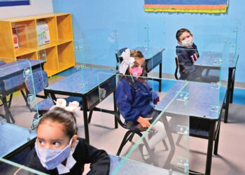“Los docentes adaptarán contenido de los libros”; alianza de colegios confía en su criterio