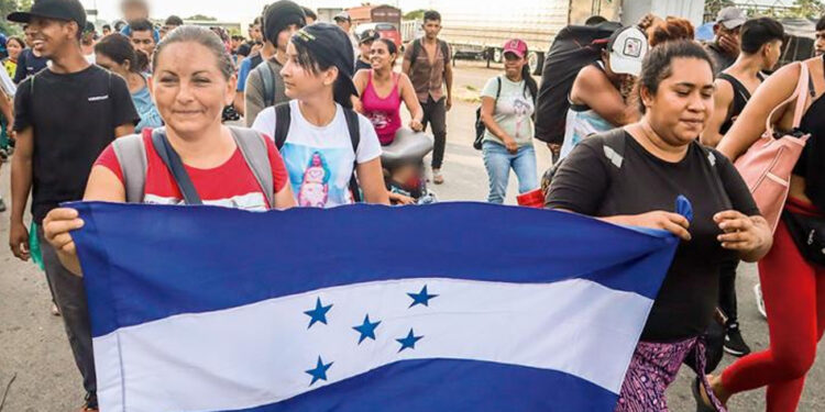 Ola migratoria: se disparan rescates y peticiones de asilo; reactivan caravanas…