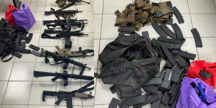 Mesa Estatal de Seguridad decomisa más de 30 armas, 18 vehículos y distintos narcóticos en San Luis Río Colorado