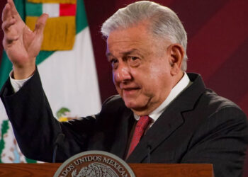 López Obrador propone crear banco de medicamentos en CDMX para atender desabasto 