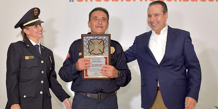 Conmemoran en Hermosillo el Día Nacional del Bombero