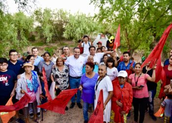 Inicia Toño Astiazarán construcción de puente peatonal “La Antorcha”