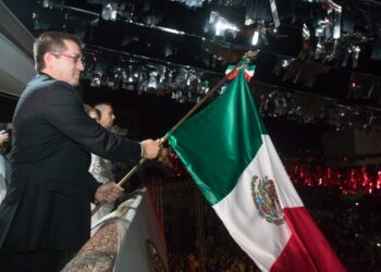Entusiastas miles de Navojoenses celebran el “GRITO DE INDEPENDENCIA”
