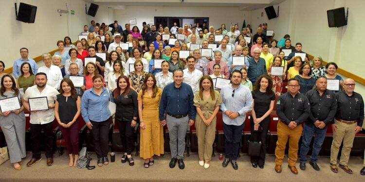 Suma Toño Astiazarán 36 Organizaciones de la Sociedad Civil en acciones que disminuyen su gasto en electricidad