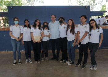 Entregan Instrumentos musicales a banda de guerra del pedagógico