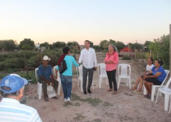 Jesús Flores se compromete a mejorar la colonia Nuevo Sonora