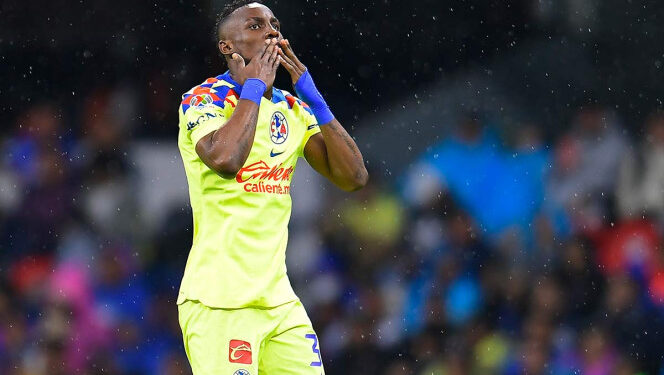 Julián Quiñones suma apoyo en la Selección Mexicana