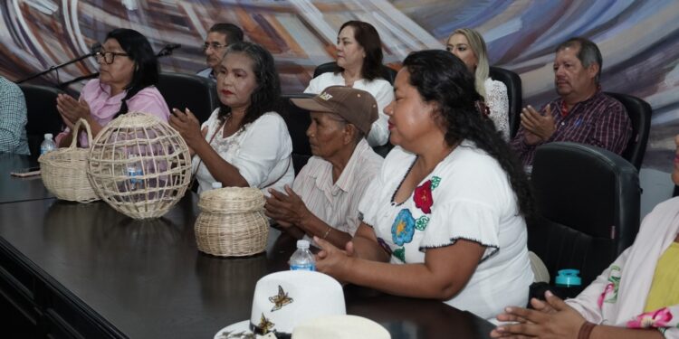 Destaca ayuntamiento aportaciones trascendentes de siete mujeres índigenas