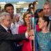 López Obrador entrega el bastón de mando a Claudia Sheinbaum