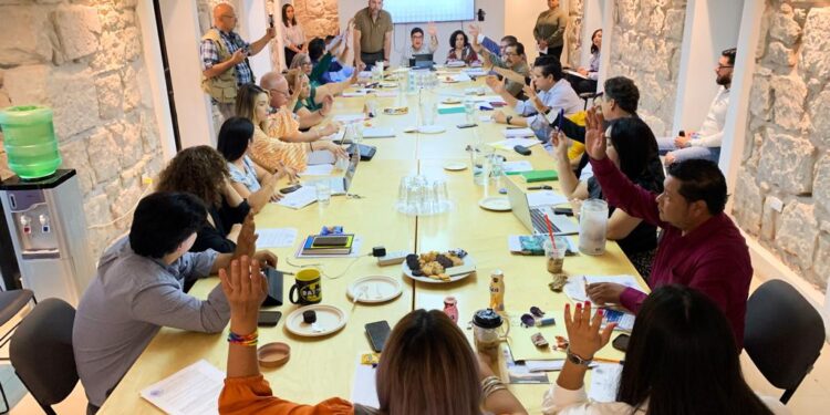 Aprueba cabildo ampliación de regularización de vehículos extranjeros