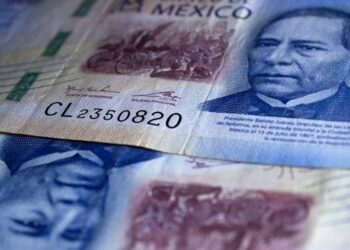 Endeudamiento de cada mexicano crecerá 6.8% comparado con 2023