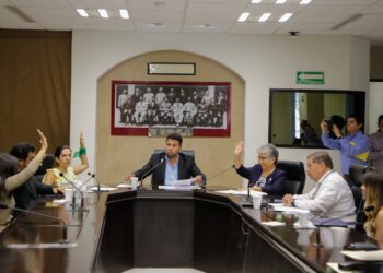 Celebran Parlamento Abierto sobre la Ley del Servicio Civil de Carrera