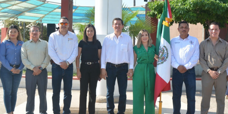 Dif Municipal Encabeza “Lunes Cívico”