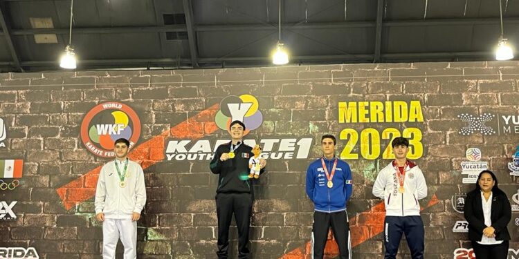 Conquista alumno de Cobach Sonora campeonato en mundial juvenil de karate do