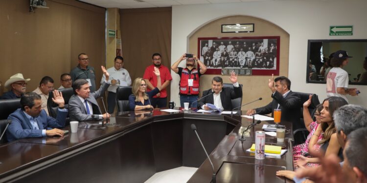Aprueban por unanimidad colocar en letras doradas el nombre de Jacinto López Moreno en la pared de honor del Congreso de Sonora