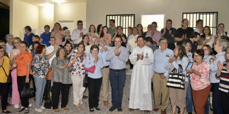 Entrega Toño Astiazarán obra de Presupuesto Creces en Villa de los Corceles