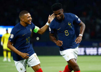 Francia pone pie y medio en la Eurocopa 2024