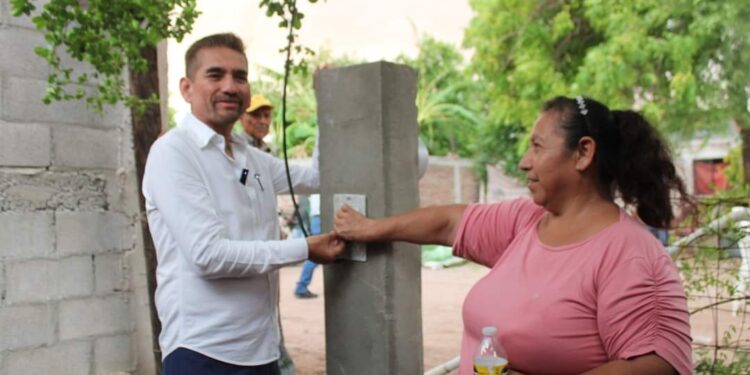 Familias Tenian 23 Años Solicitando Energia Electrica.