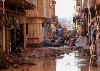 Inundaciones en Libia arrasan con una ciudad y dejan más de 2 mil 300 muertos