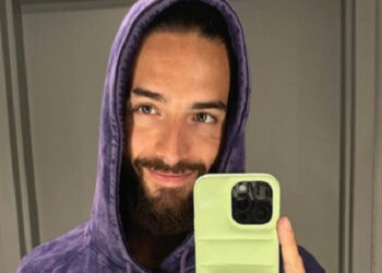 Avientan muleta a Maluma en concierto; reguetonero reacciona