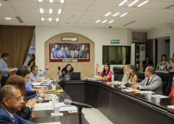 Presentan informe titulares de órganos internos de control ante Comisión de Fiscalización