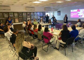 Presentan programa de actividades para el “mes rosa”