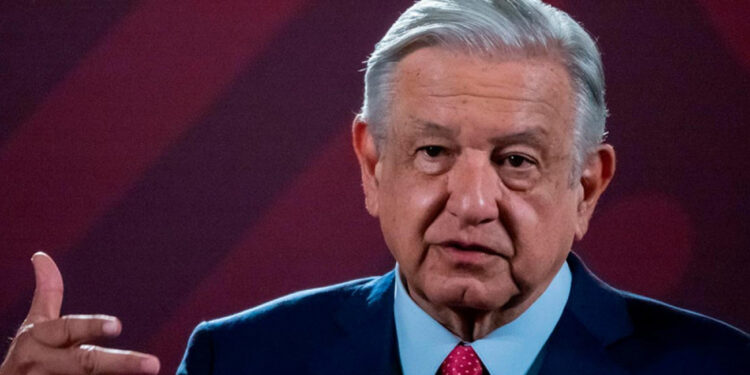 López Obrador contempla incremento a programas sociales en 2024