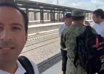 López Obrador inicia recorrido en Tren Maya hacia Chichén Itzá