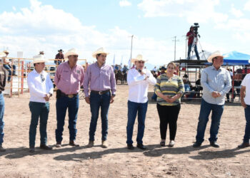Fortalecemos el turismo y educación en la Sierra Alta, con Circuito de Rodeo y entrega de becas, tablets y bicicletas: Alfonso Durazo