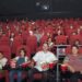 Convive alcalde con niños invitados al Cine