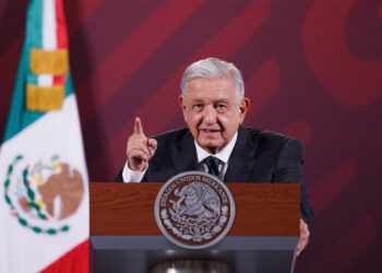 López Obrador llama a que no haya saqueos  en Acapulco tras «OTIS»