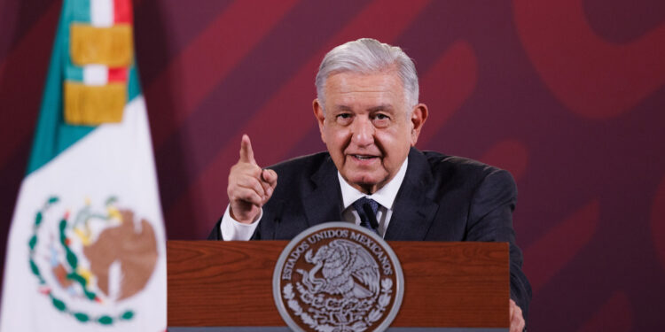 López Obrador llama a que no haya saqueos  en Acapulco tras «OTIS»