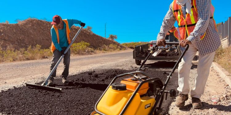 Intensifica Gobierno de Nogales  Plan de Bacheo