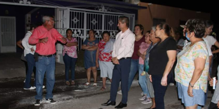 BUSCAN SOLUCIÓN DEFINITIVA A PROBLEMAS DE AGUAS NEGRAS.
