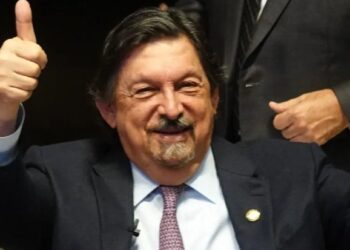 Revive Senado obligación de pagar cuotas sindicales