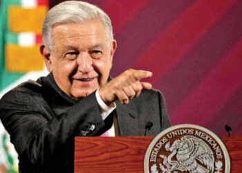 López Obrador pide a diputados cumplir reglamento; extinción de fideicomisos afecta: STPJF