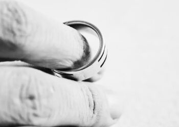 Divorciadas podrán casarse de inmediato