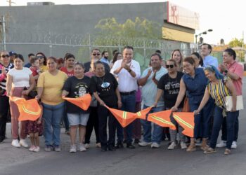 Inicia Toño Astiazarán rehabilitación de la calle Carlos Quintero Arce