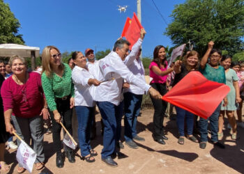 Lamarque Cano da inicio a obras en providencia y en la colonia libertad