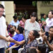 Escucha y atiende elías retes necesidades urgentes en el recodo
