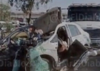 Aparatoso choque en Av. Central; conductor muere y acompañante queda prensado